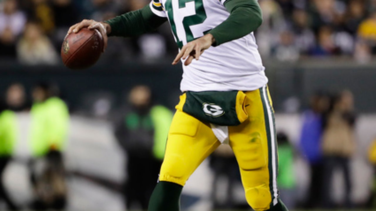Hobbled or not, Rodgers on roll for Packers with Texans next